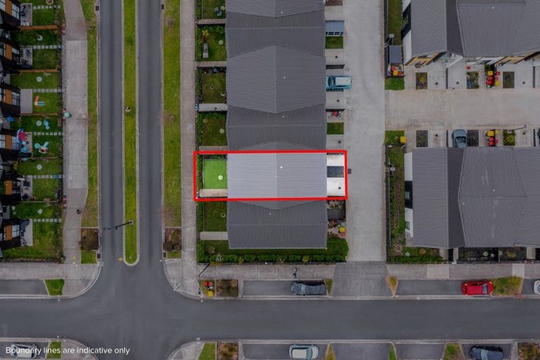 Photo of property in 75 Papatupu Way, Kumeu, 0810