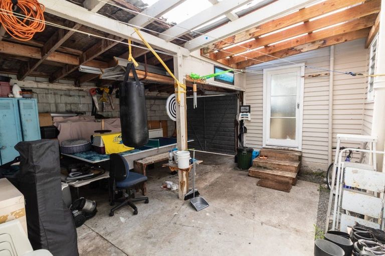 Photo of property in 49 Waiwhetu Road, Waiwhetu, Lower Hutt, 5010