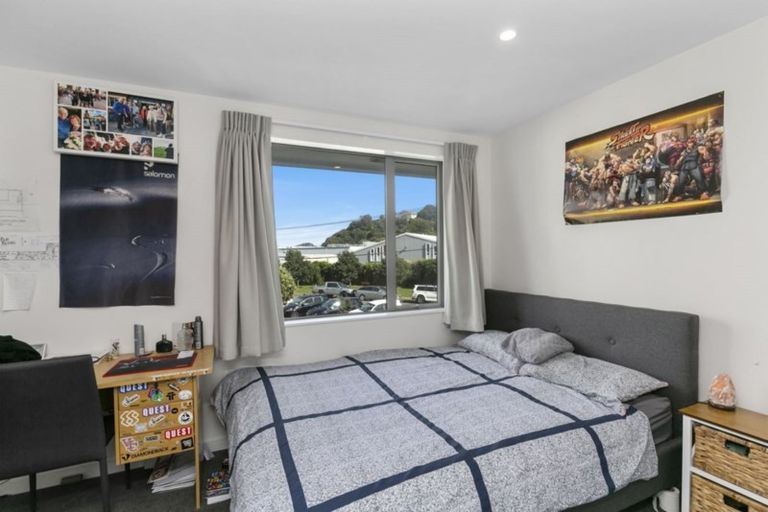 Photo of property in 2u3 Stone Street, Miramar, Wellington, 6022