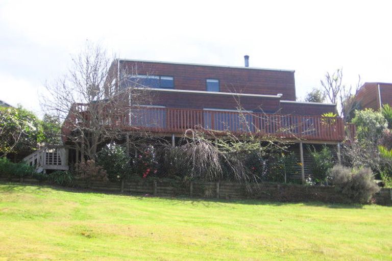 Photo of property in 130 Isabel Street, Whangamata, 3620