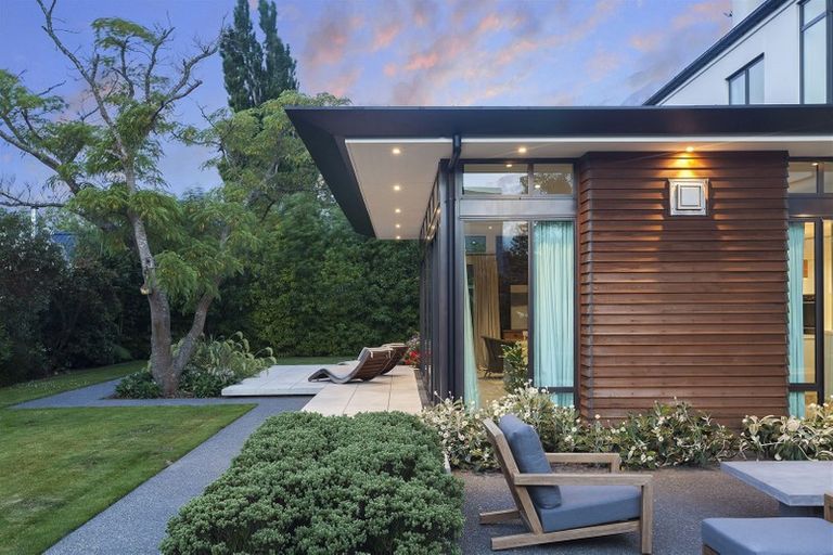 Photo of property in 93 Mays Road, St Albans, Christchurch, 8052