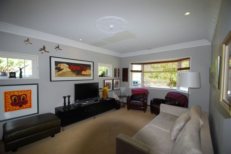 Photo of property in 90 Nottingham Street, Karori, Wellington, 6012