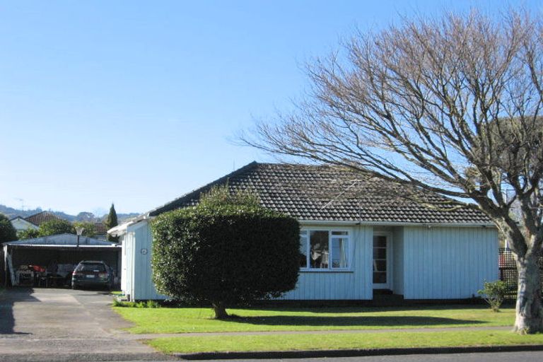 Photo of property in 100 Kelvin Road, Papakura, 2110