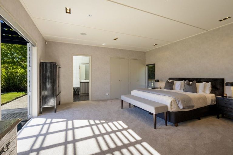 Photo of property in 11 Carlin Creek Drive, Drift Bay, Queenstown, 9371