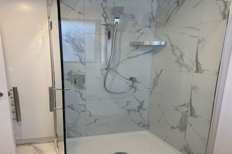Photo of property in 6/10 Yeovil Road, Te Atatu Peninsula, Auckland, 0610