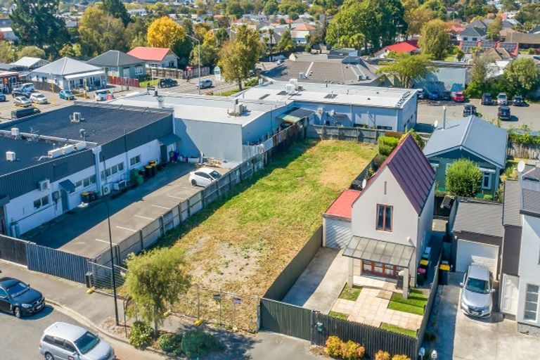 Photo of property in 102 Grafton Street, Waltham, Christchurch, 8011
