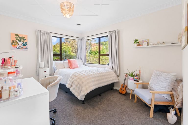 Photo of property in 130 Centennial Avenue, Helensburgh, Dunedin, 9010