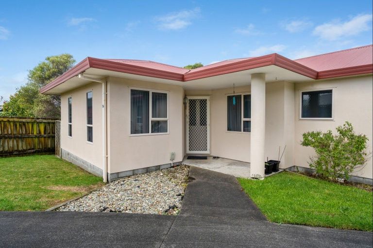 Photo of property in 7a Fantome Place, Whalers Gate, New Plymouth, 4310
