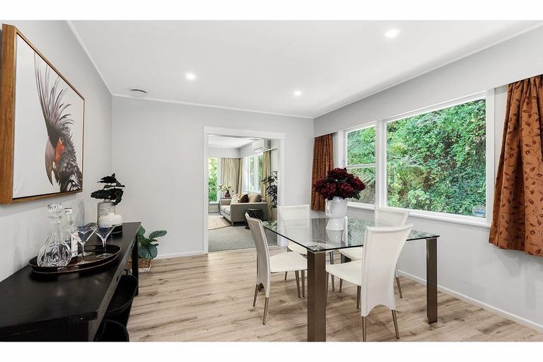 Photo of property in 56 Lincoln Avenue, Tawa, Wellington, 5028