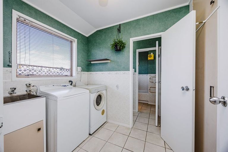 Photo of property in 21 Brynbela Court, Papakura, 2110