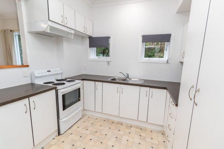 Photo of property in 77a Chamberlain Road, Karori, Wellington, 6012