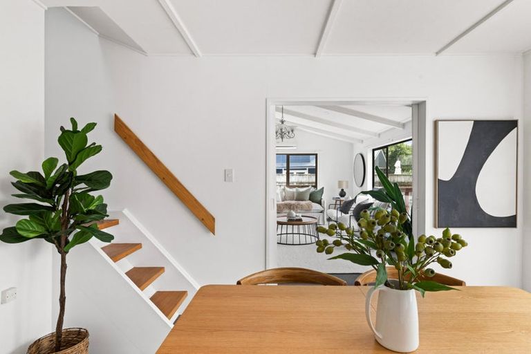 Photo of property in 9 Toop Street, Havelock North, 4130
