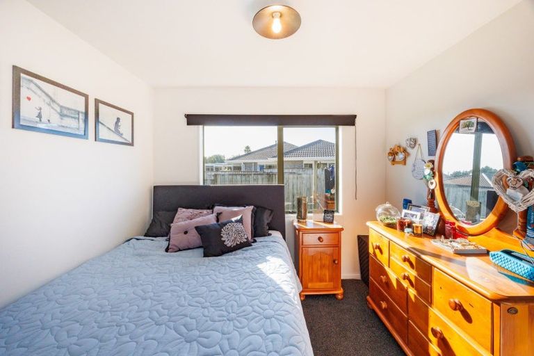 Photo of property in 5 Abby Road, Fitzherbert, Palmerston North, 4410