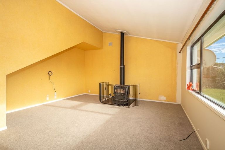 Photo of property in 8 Shelswell Street, Westport, 7825