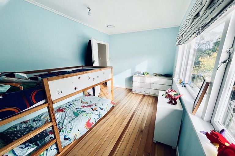 Photo of property in 34 Highland Avenue, Titirangi, Auckland, 0604