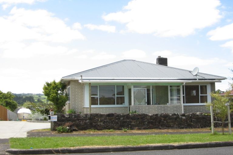 Photo of property in 148a Wellington Street, Pukekohe, 2120
