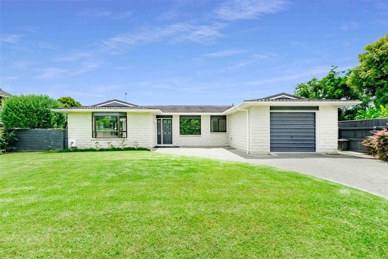 Photo of property in 35 Ngaio Road, Waikanae, 5036