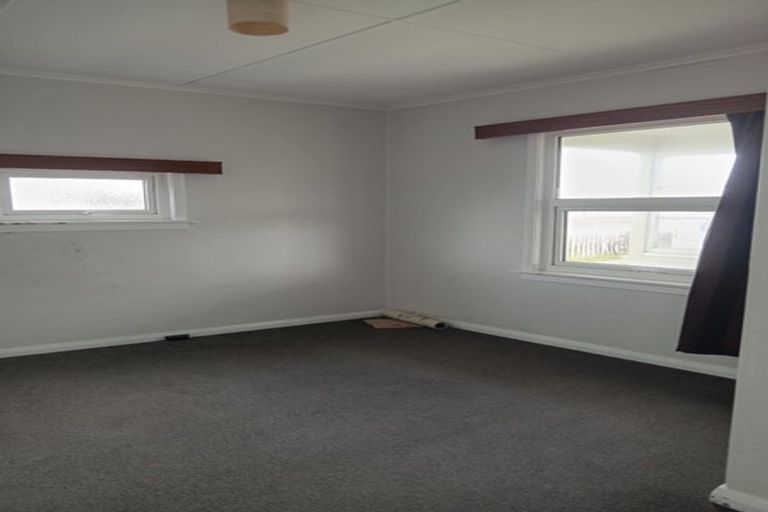 Photo of property in 23 Johnston Street, Foxton, 4814