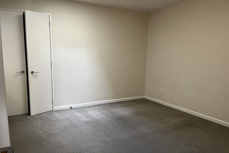 Photo of property in 25u4 Home Street, Mount Victoria, Wellington, 6011