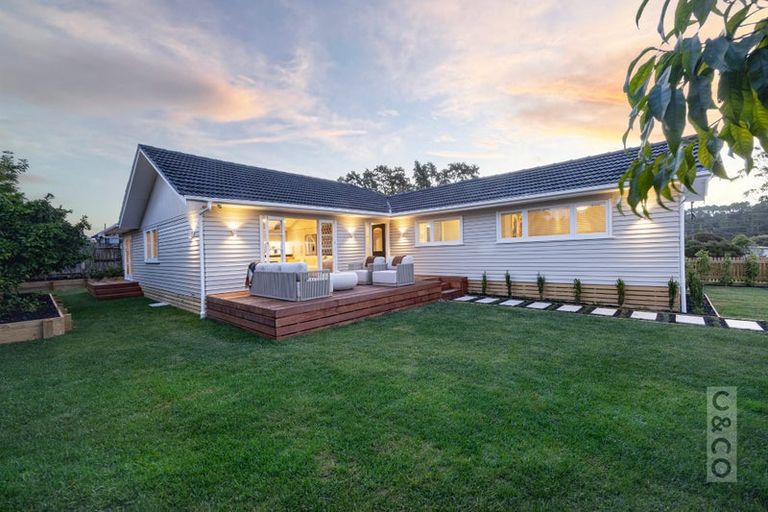 Photo of property in 2 Queen Street, Riverhead, 0820