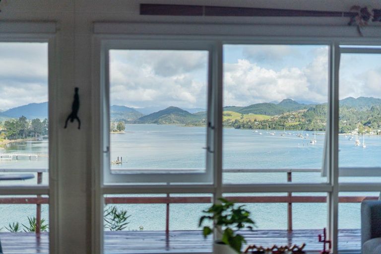 Photo of property in 171 Paku Drive, Tairua, 3508