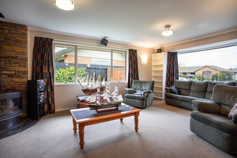 Photo of property in 7 Rothesay Place, Highbury, Palmerston North, 4412