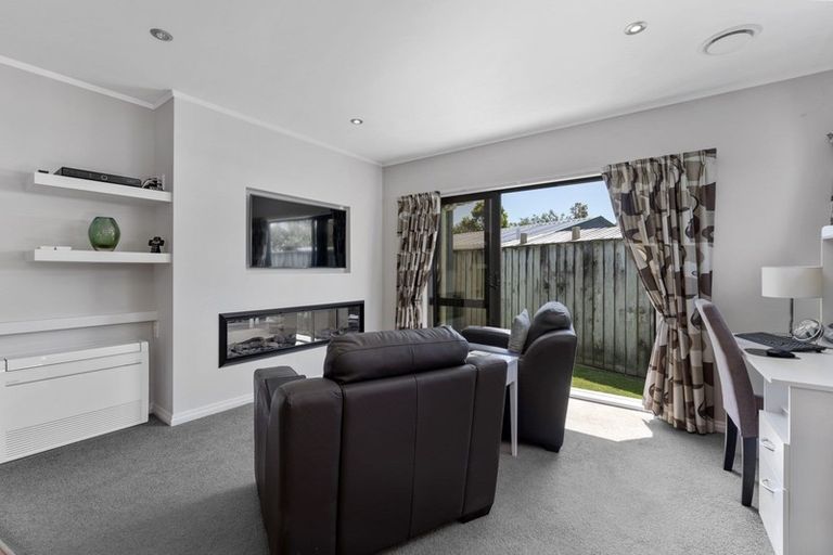 Photo of property in 86 Manly Street, Paraparaumu Beach, Paraparaumu, 5032
