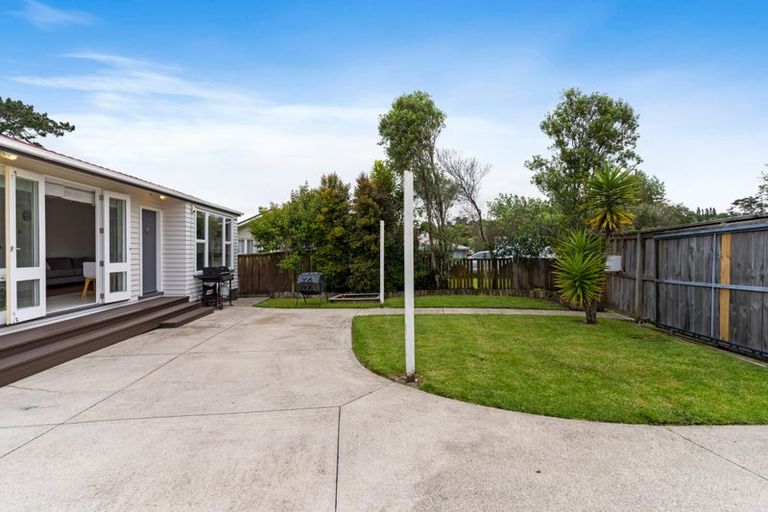 Photo of property in 59 Taurus Crescent, Beach Haven, Auckland, 0626