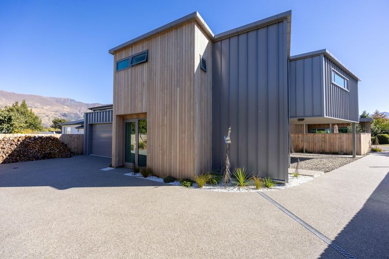 Photo of property in 54b Hunter Crescent, Wanaka, 9305