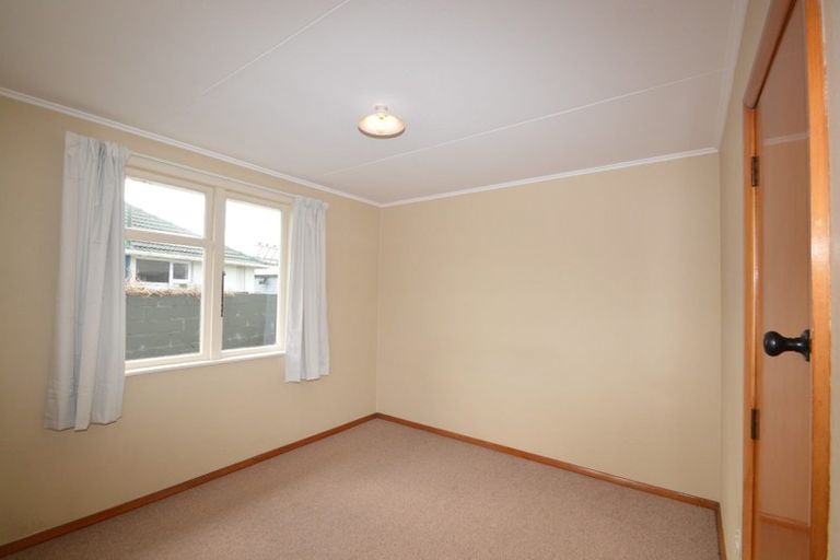 Photo of property in 76 Adamson Crescent, Glengarry, Invercargill, 9810