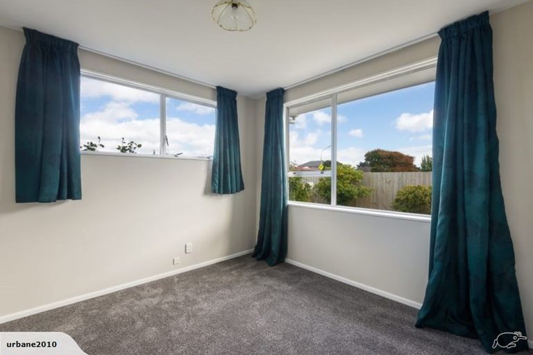 Photo of property in 4 Lamorna Road, Parklands, Christchurch, 8083