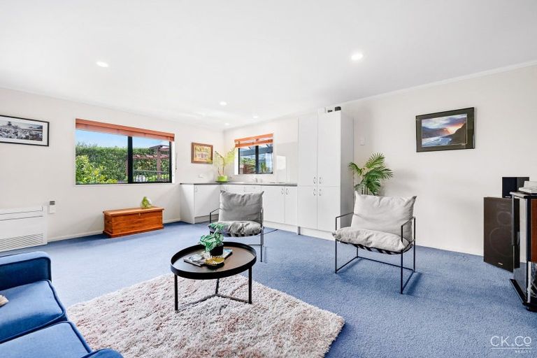 Photo of property in 63 Kirton Drive, Riverstone Terraces, Upper Hutt, 5018