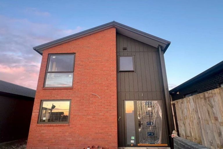 Photo of property in 23 Puhikawa Street, Massey, 0614