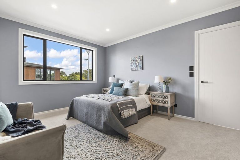 Photo of property in 2 Taku Close, Long Bay, Auckland, 0630