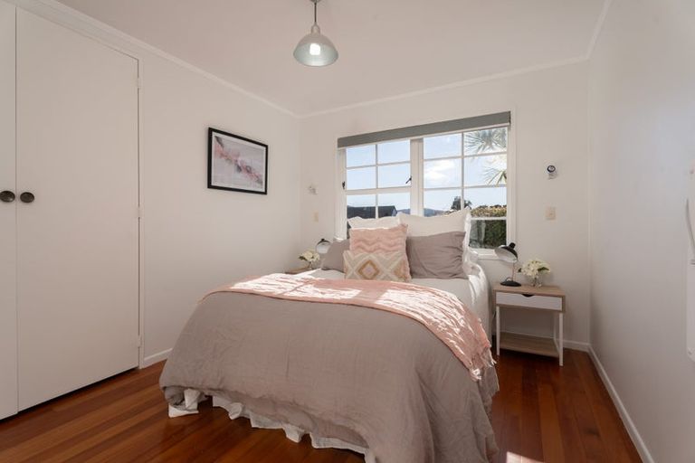 Photo of property in 10 Chorley Grove, Churton Park, Wellington, 6037