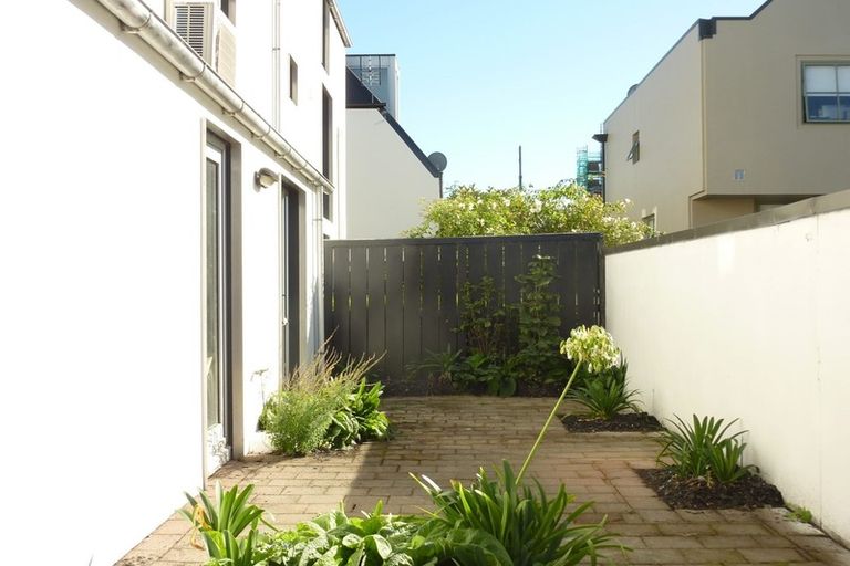 Photo of property in 44e Chester Street West, Christchurch Central, Christchurch, 8013
