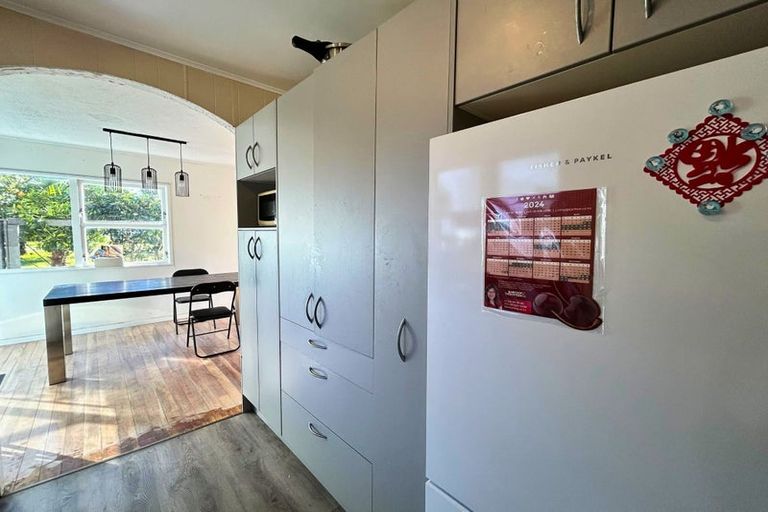 Photo of property in 88 Glendene Avenue, Glendene, Auckland, 0602