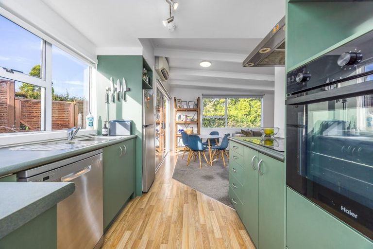 Photo of property in 35 Matai Road, Stanmore Bay, Whangaparaoa, 0932