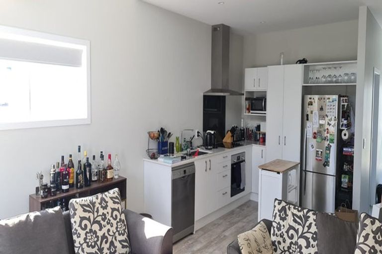 Photo of property in 3 Kopua Place, Whitby, Porirua, 5024