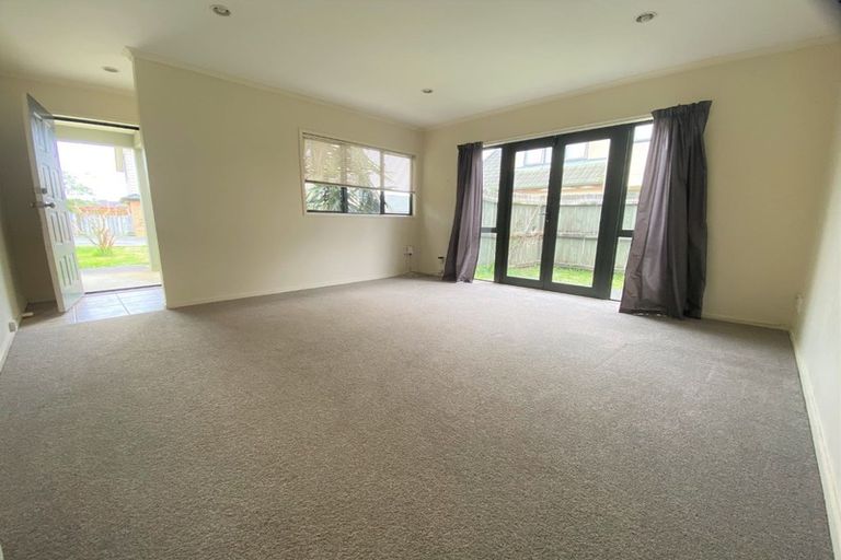 Photo of property in 15 Whitbourne Heights, Manurewa, Auckland, 2105