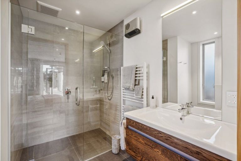 Photo of property in 31 Old Station Avenue, Wanaka, 9305