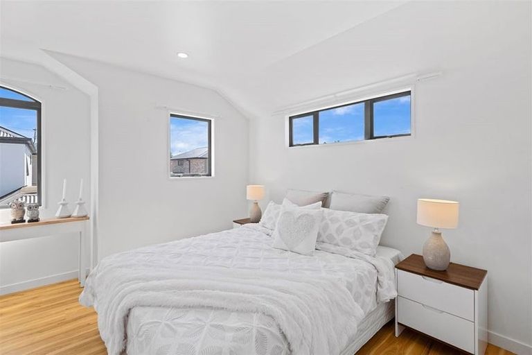 Photo of property in 70a Wharenui Road, Upper Riccarton, Christchurch, 8041