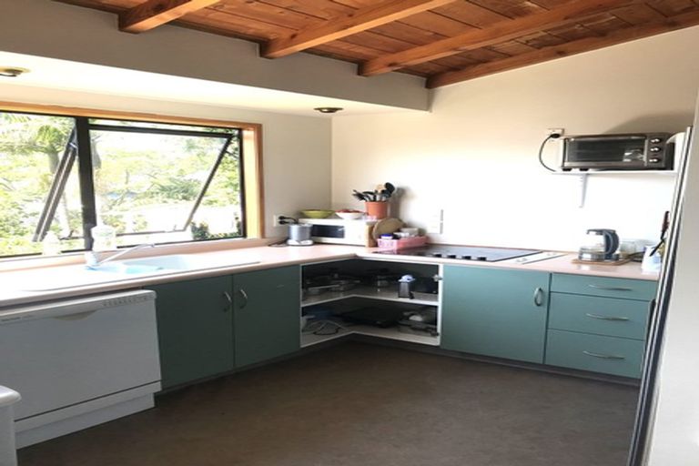 Photo of property in 86 Waimumu Road, Massey, Auckland, 0614