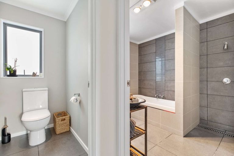 Photo of property in 60 Mili Way South, Ranui, Auckland, 0612