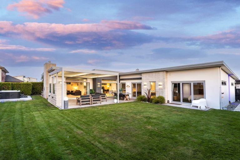 Photo of property in 101 Aston Drive, Waimairi Beach, Christchurch, 8083