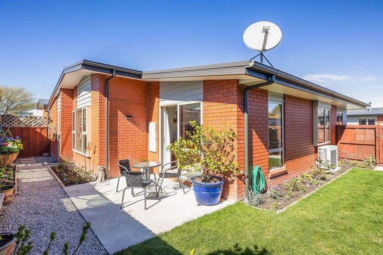 Photo of property in 2/25 Tilford Street, Woolston, Christchurch, 8062