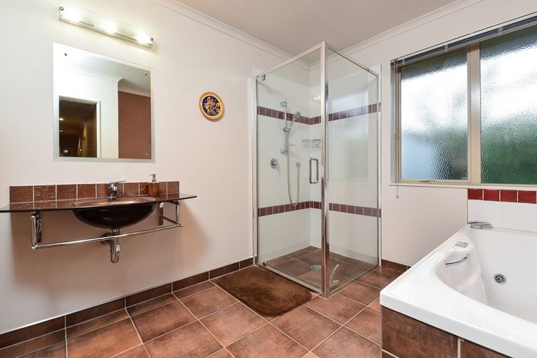 Photo of property in 18 Merlin Close, Huntington, Hamilton, 3210