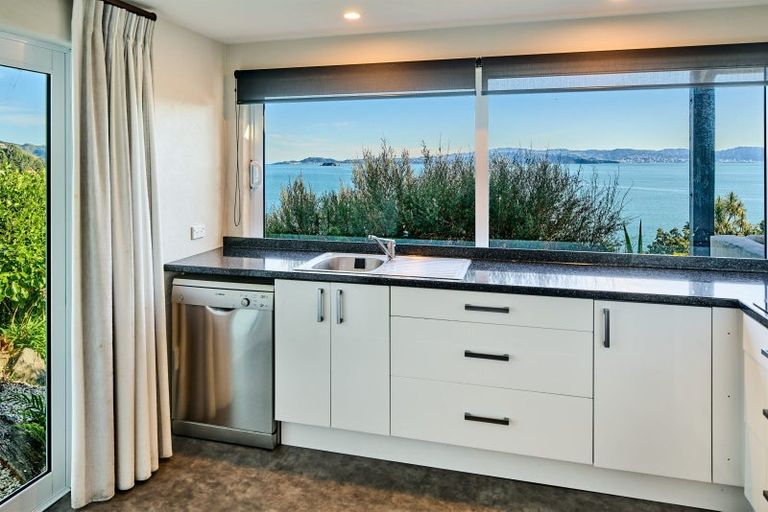 Photo of property in 5 Rangiuru Road, Mahina Bay, Lower Hutt, 5013