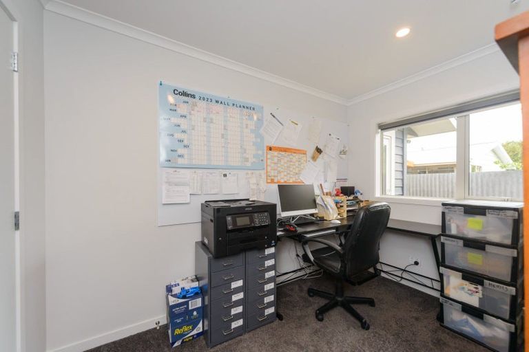 Photo of property in 47 Karina Terrace, Roslyn, Palmerston North, 4414