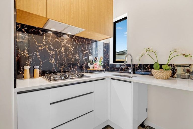 Photo of property in 6 Knockanara Drive, Flat Bush, Auckland, 2019